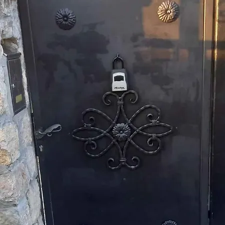 In Belgrad 39403 Vila Baretici