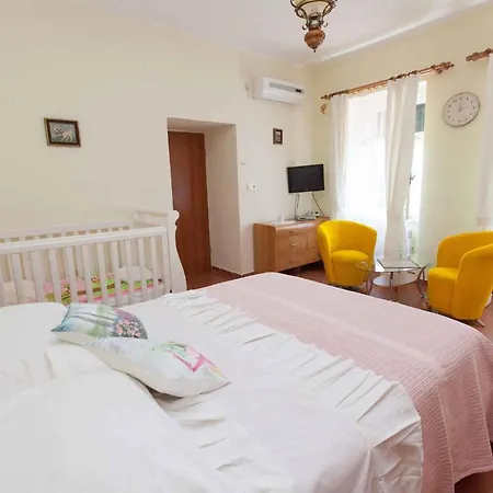 In Belgrad 39403 * Baretici