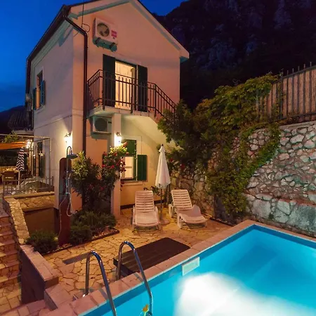 In Belgrad 39403 וילה *