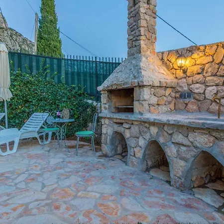Vila In Belgrad 39403 Baretici