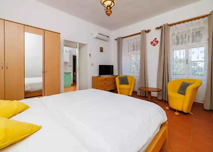 In Belgrad 39403 * Baretici
